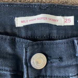 Levi’s Mile High Size 25